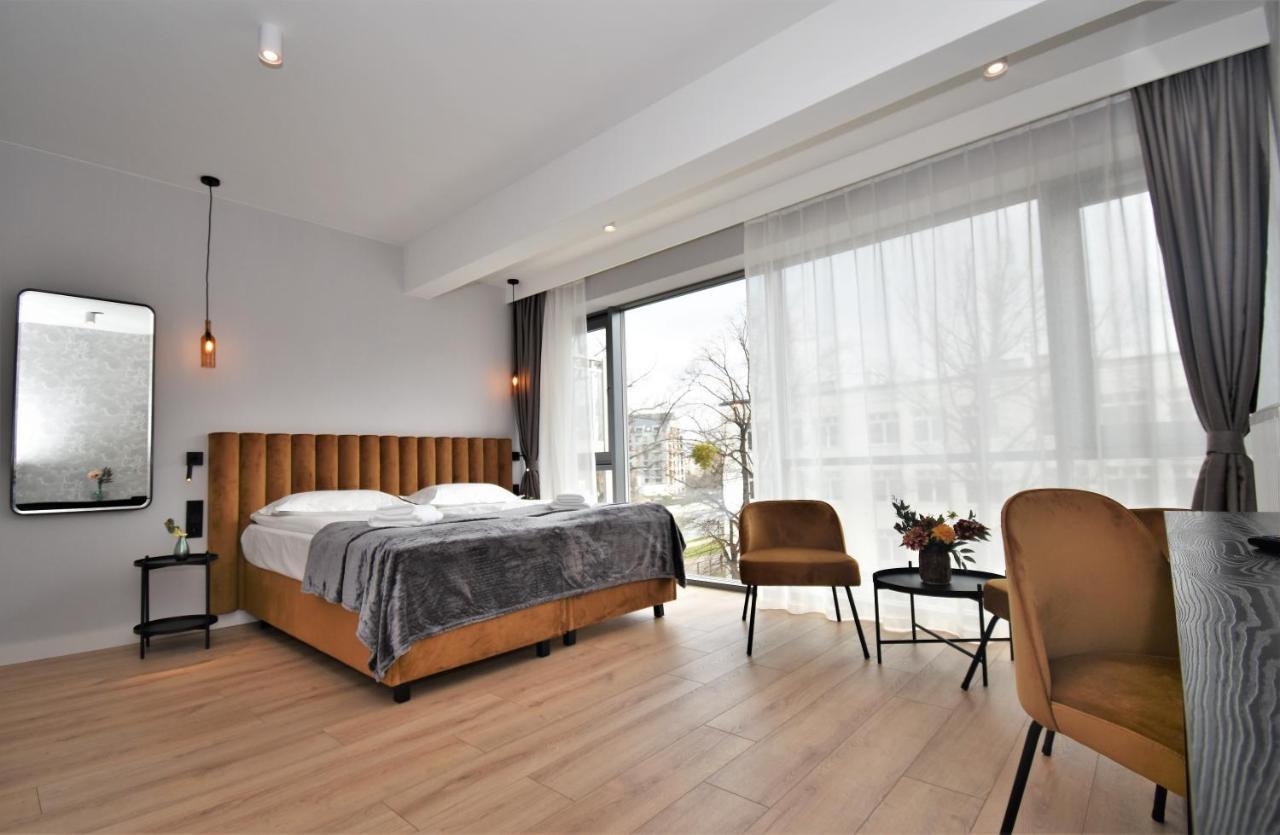 Patio Riverfront Aparthotel グダニスク エクステリア 写真