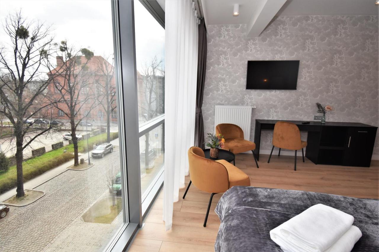 Patio Riverfront Aparthotel グダニスク エクステリア 写真