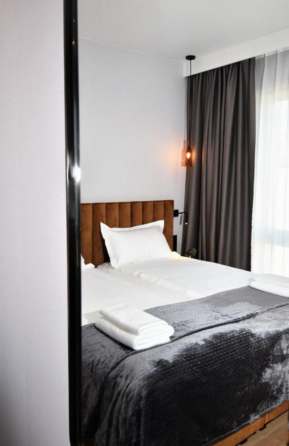 Patio Riverfront Aparthotel グダニスク エクステリア 写真