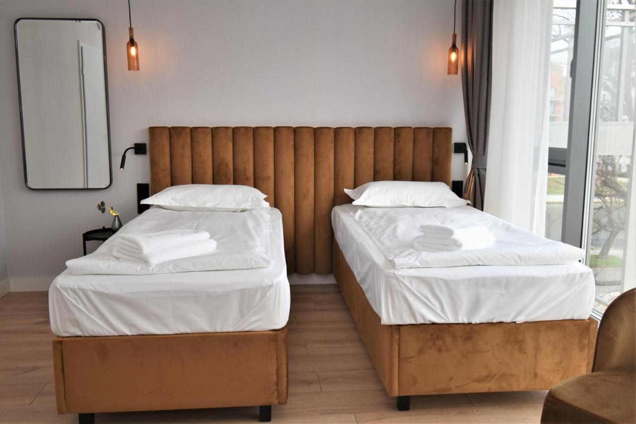 Patio Riverfront Aparthotel グダニスク エクステリア 写真