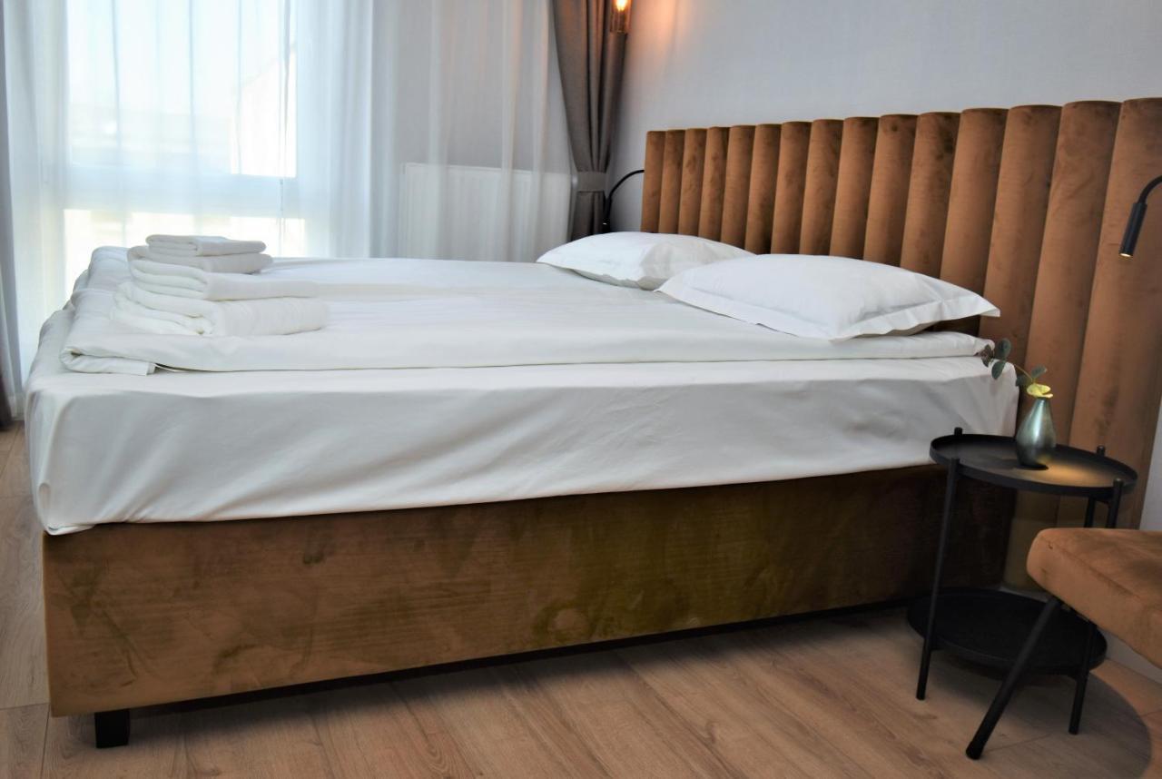 Patio Riverfront Aparthotel グダニスク エクステリア 写真
